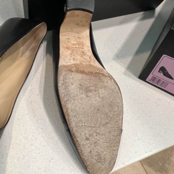 Purchased thru the RealReal too late to return didn’t like them - Picture 3 of 4